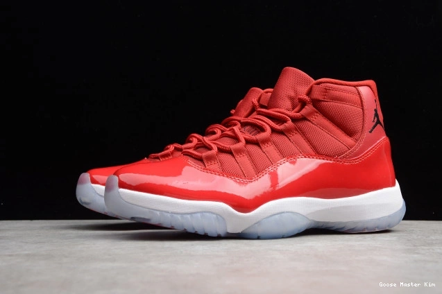 RetroGym Red Jordan 378037-623 Air 11 0813